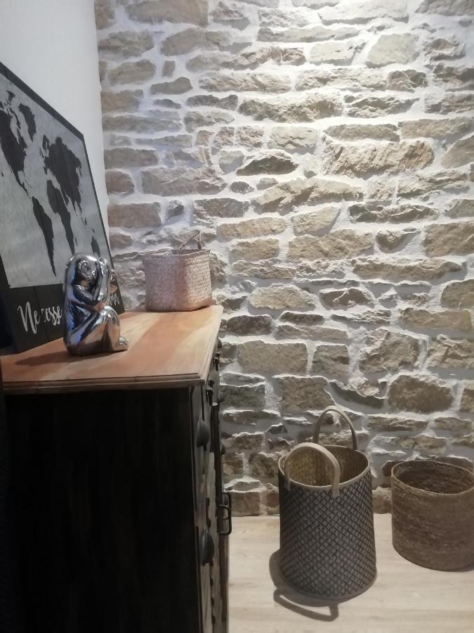Appartement Topaze 孔卡尔诺 外观 照片